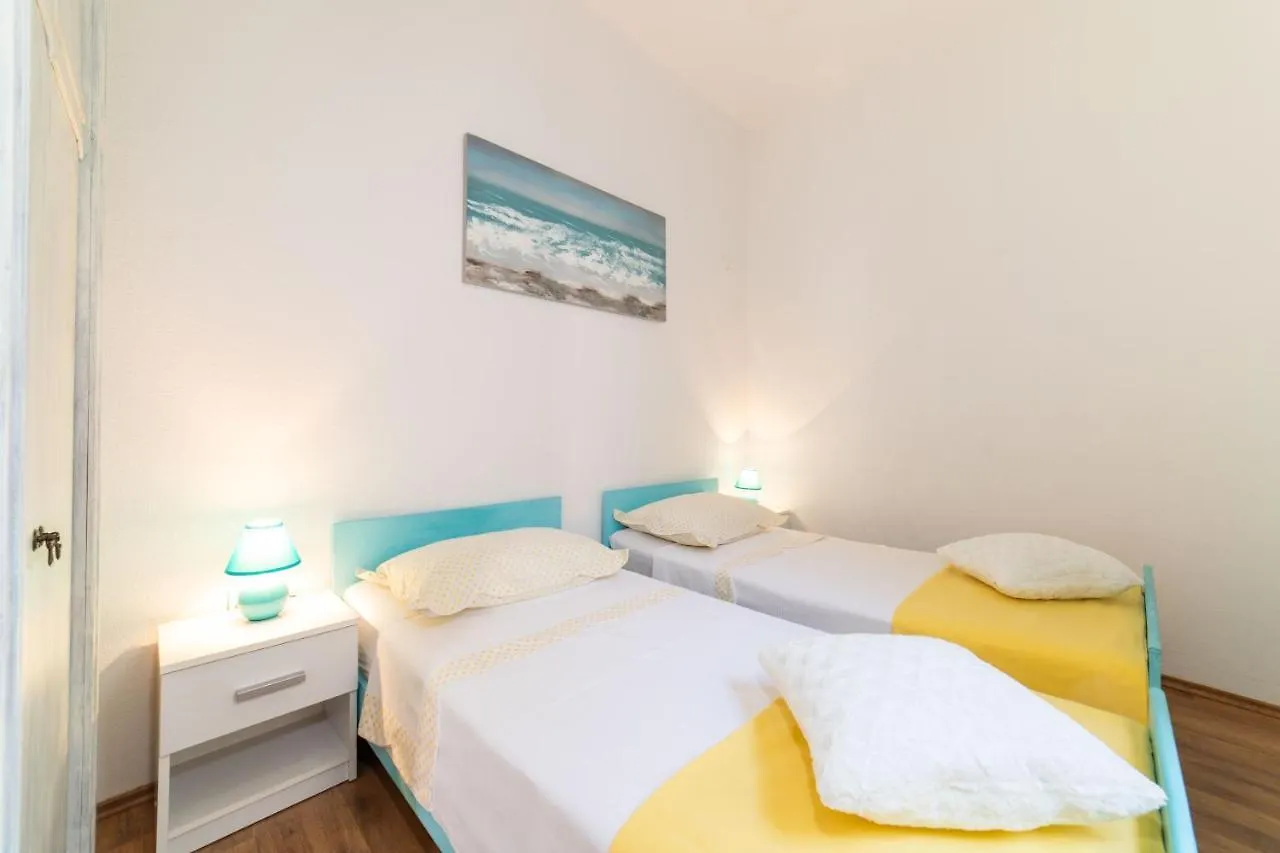 Villa Providenca Kastela